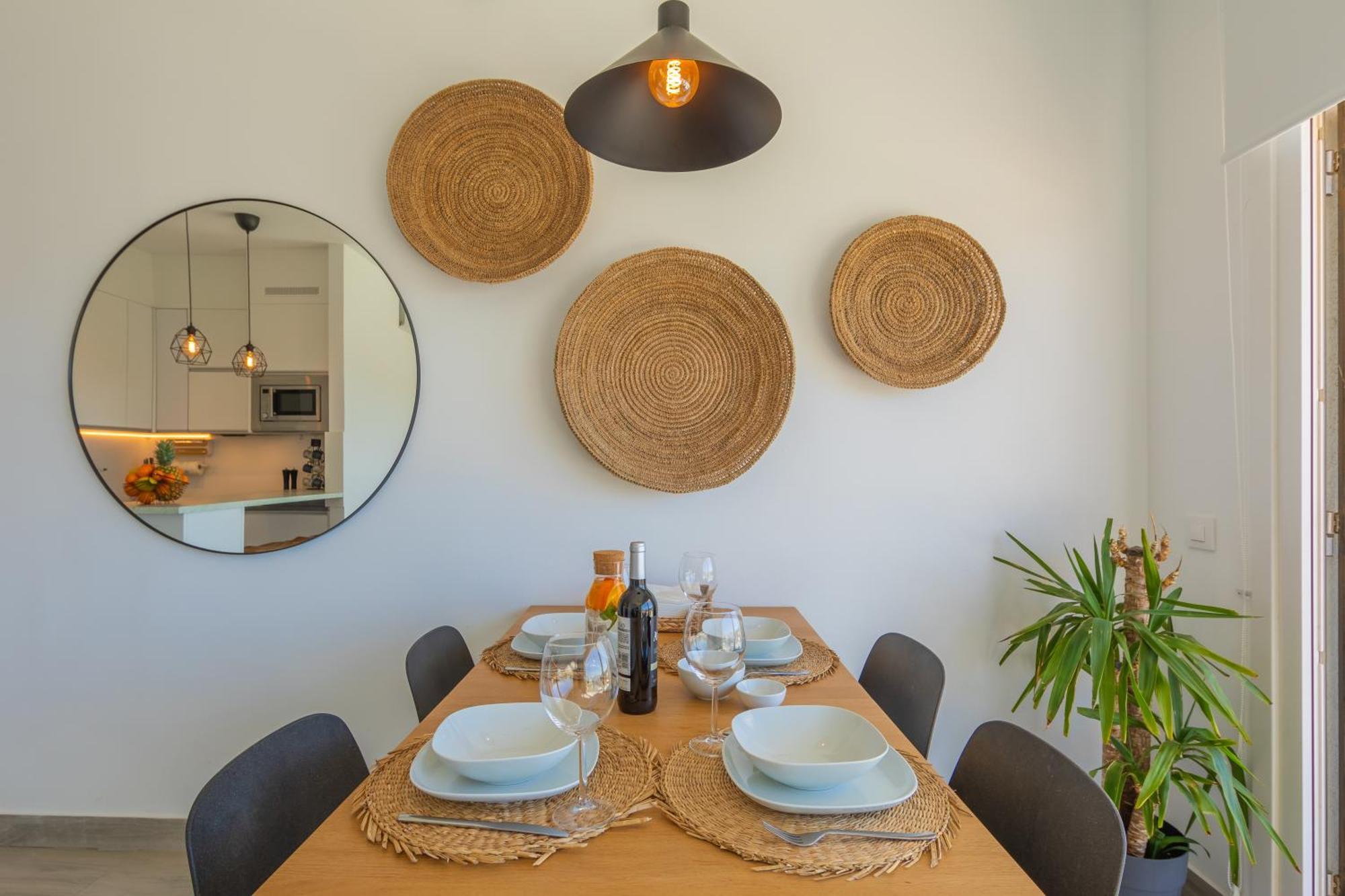 Views, Terrace & Pool - Fibre Wifi - Simplytarifa * Tarifa